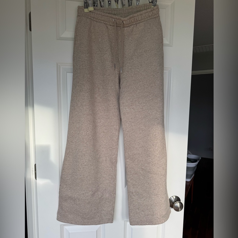 Abercrombie Wide Leg Oatmeal sweatpants